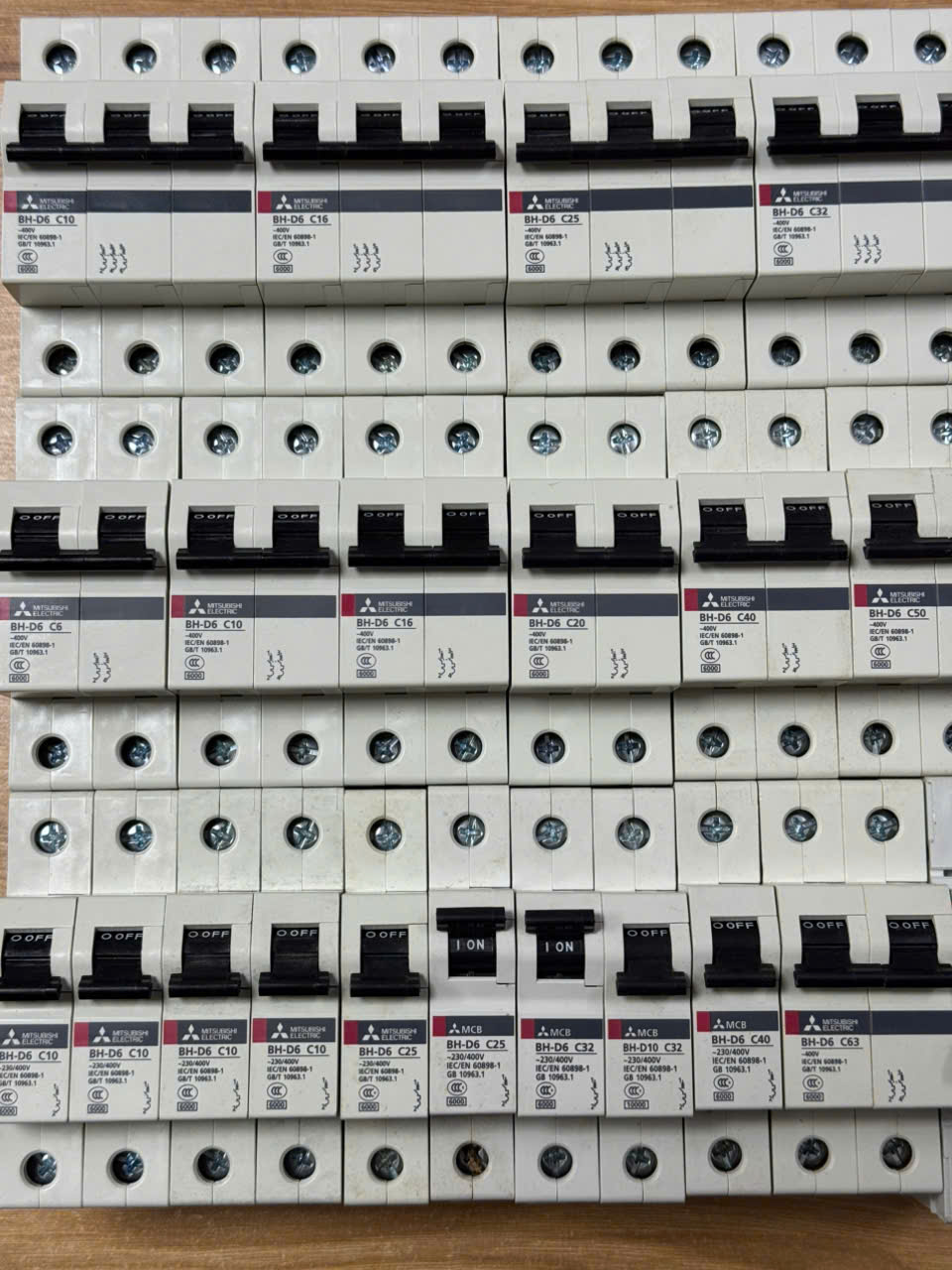 BH-D6 2P 10A TYPE C N