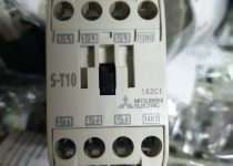 Khởi động từ S-T10 AC200V 1A