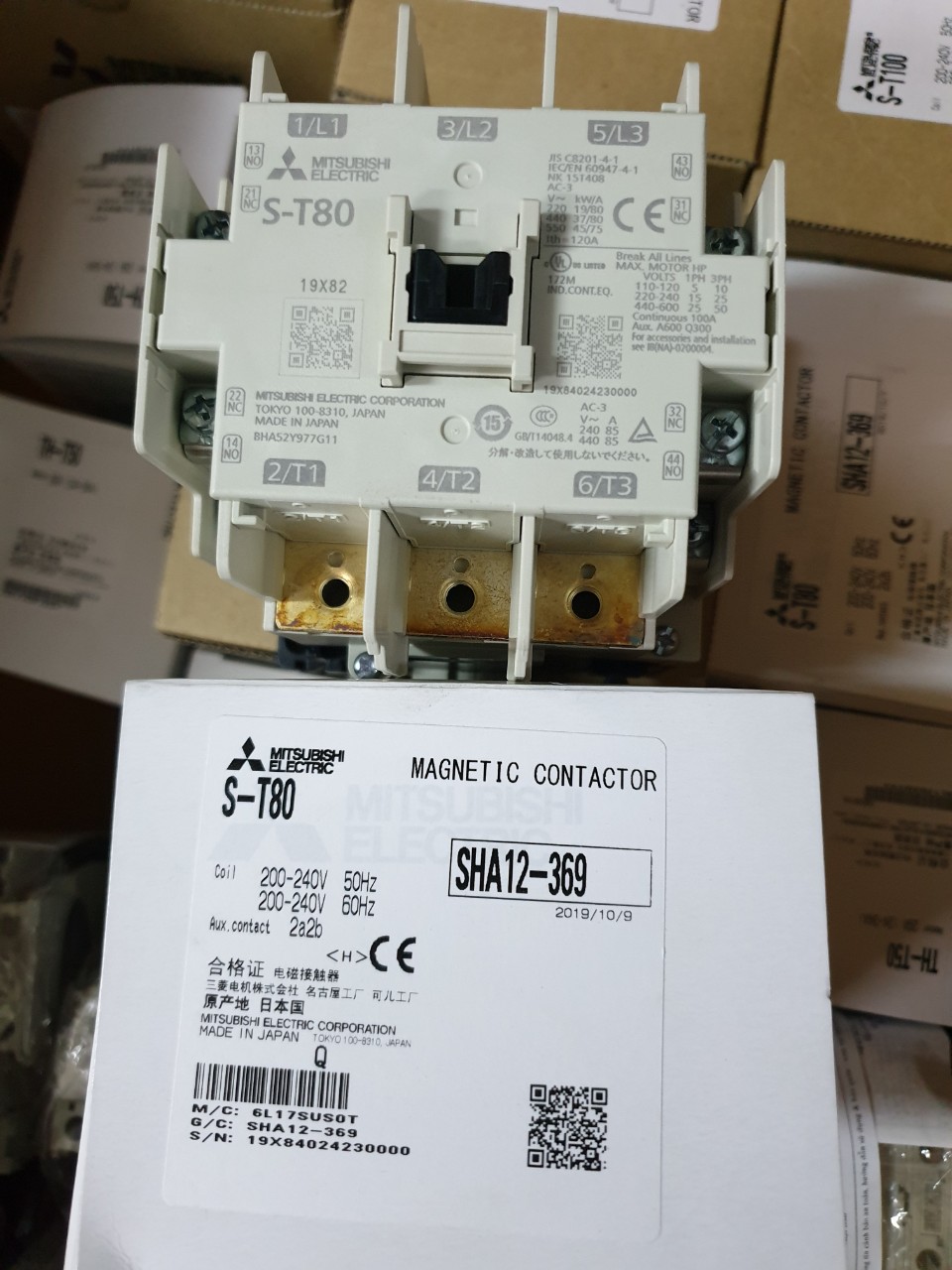 KHỞI ĐỘNG TỪ S-T80 AC200V 2A2B