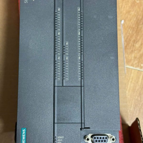 SIEMENS S7-200 6ES7288-1SR60-0AA1