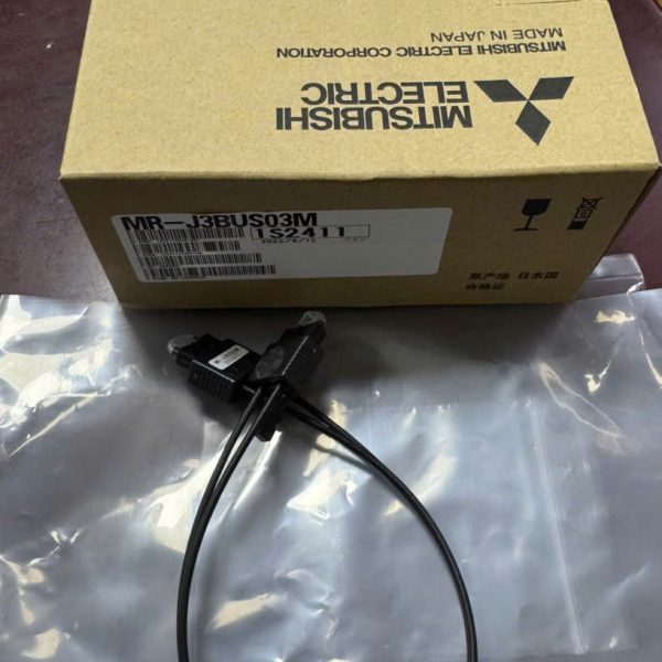 CÁP MITSUBISHI MR-J3BUS03M CÁP MITSUBISHI MR-J3BUS03M